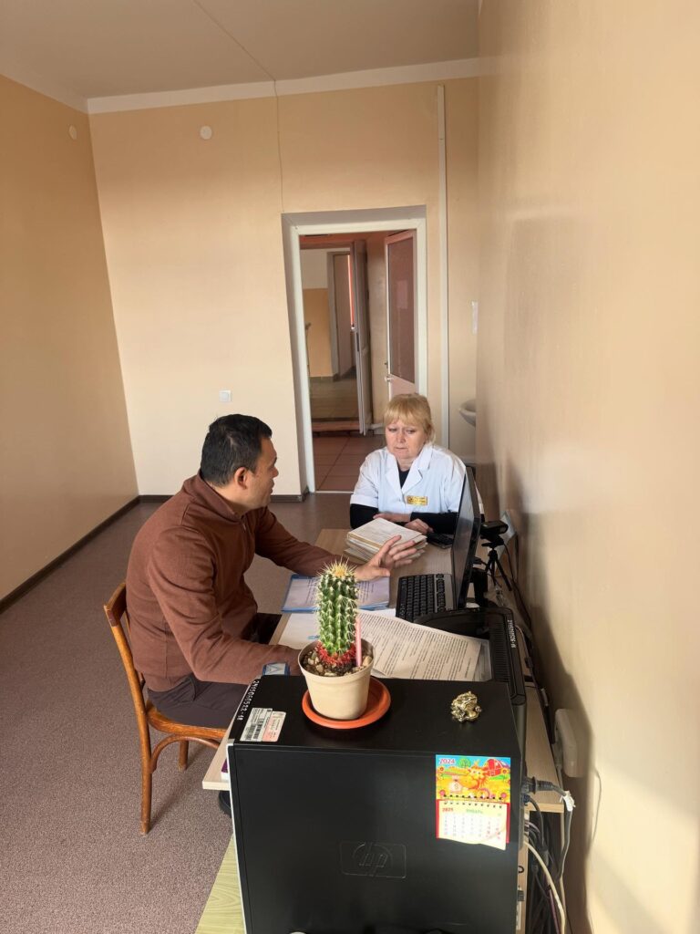 Психиатр-нарколог дәрігер Бейбітов Даулет Абдуллаевич жұмыс сапарымен Жайрем кенті мен Қаражал қаласына барды